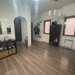 Trilocale in Via Gravina di Puglia , Torre Gaia - Roma